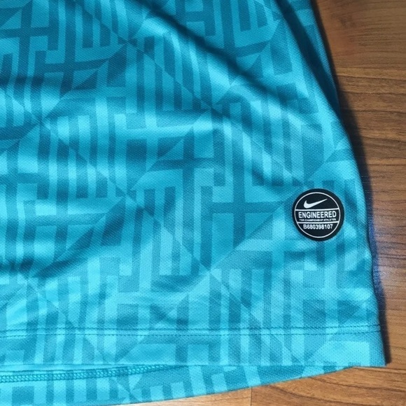 Barcelona 19/20 Antoine Griezmann jersey - Picture 6 of 7